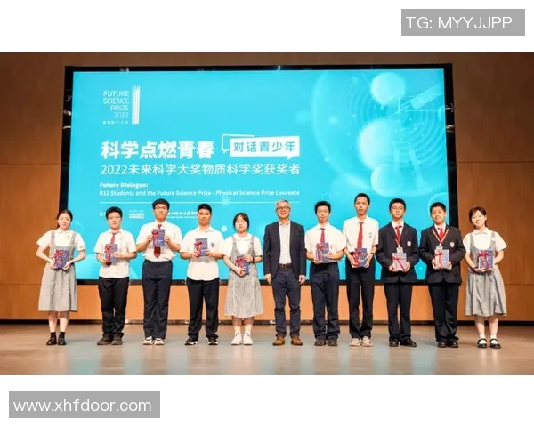 羽毛球场上的奋斗与梦想：杨军的深度人生对话与启示